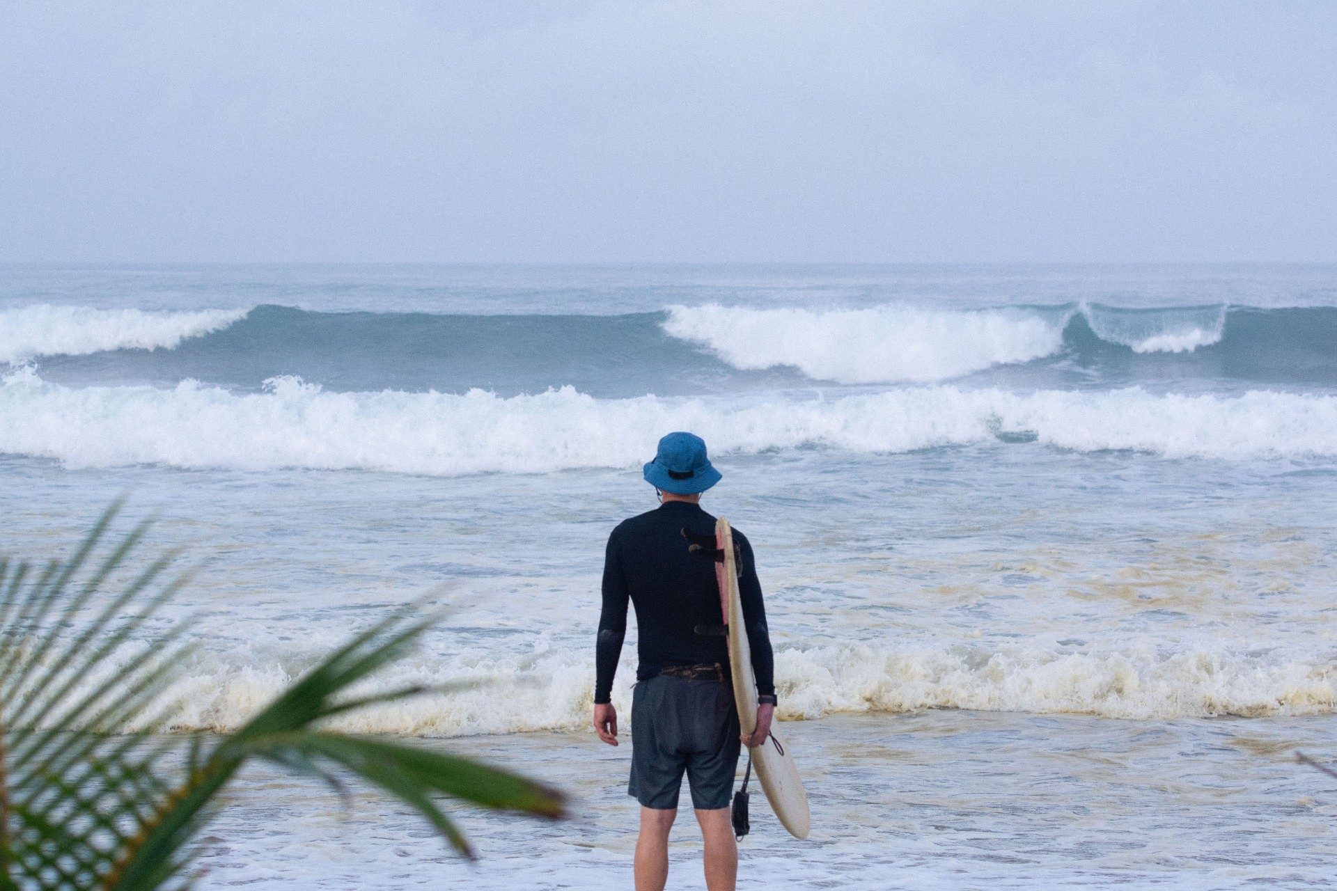 Surfing Playa Guiones