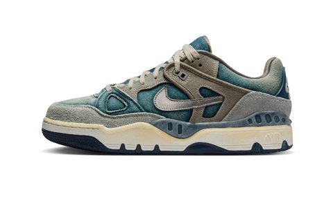 Nike, levi's, nigo sneaker