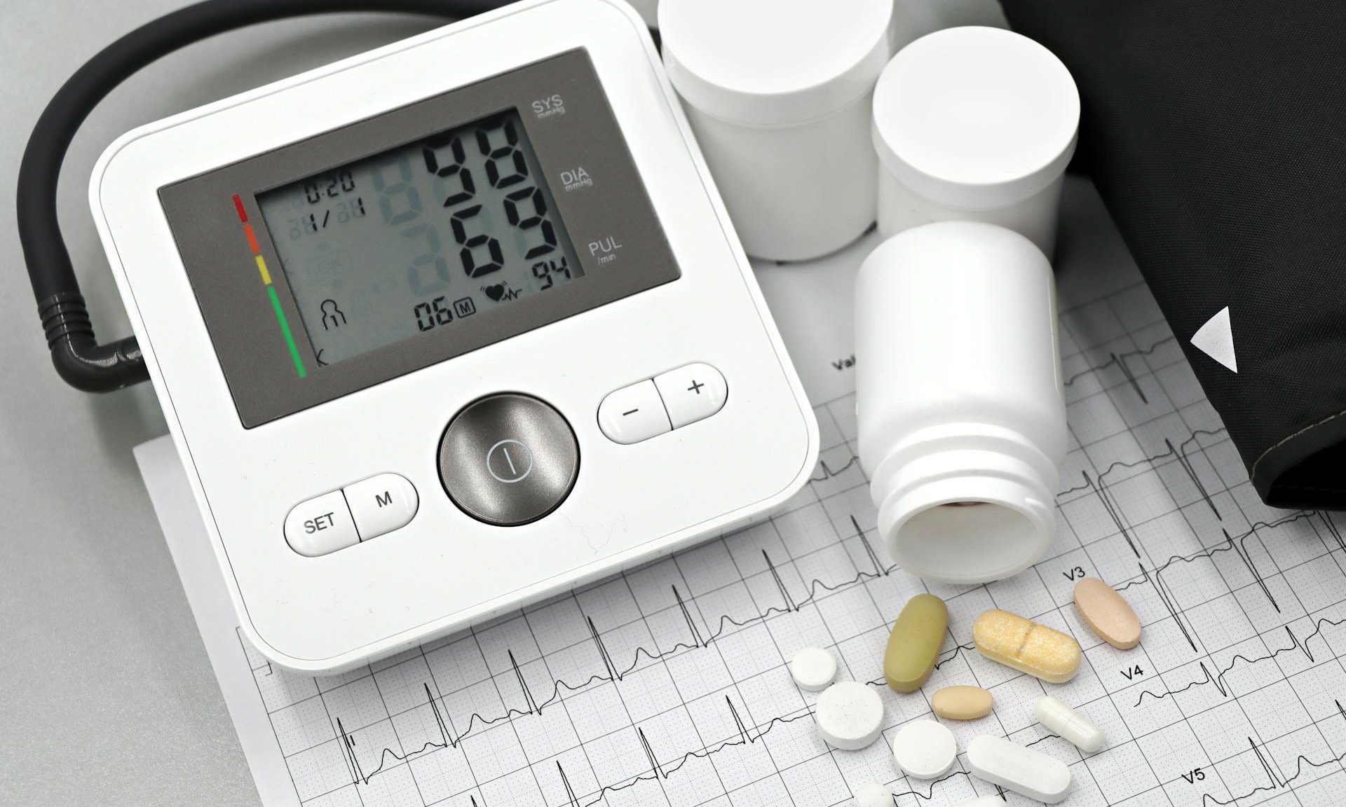 cholesterol picture blood pressure machine