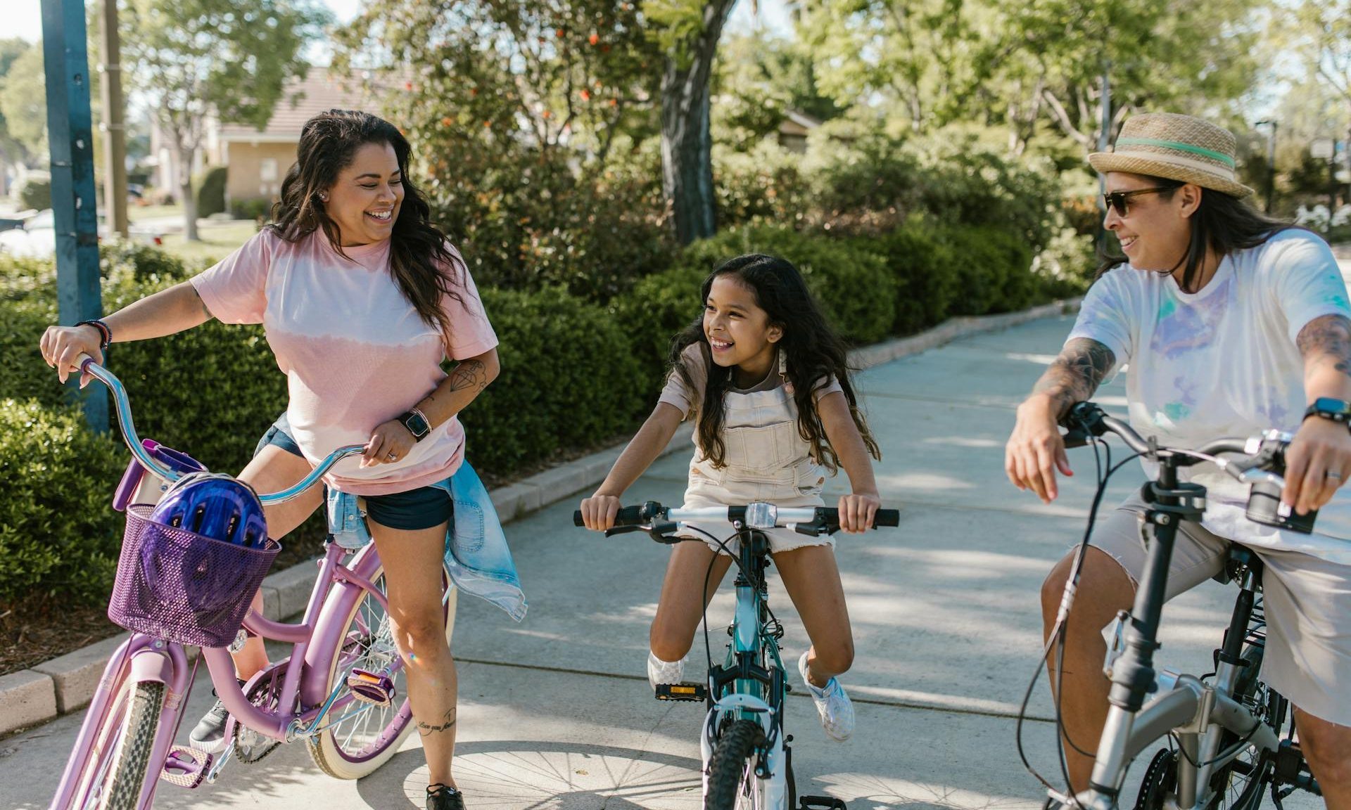 fitness family cycling dad mom kid