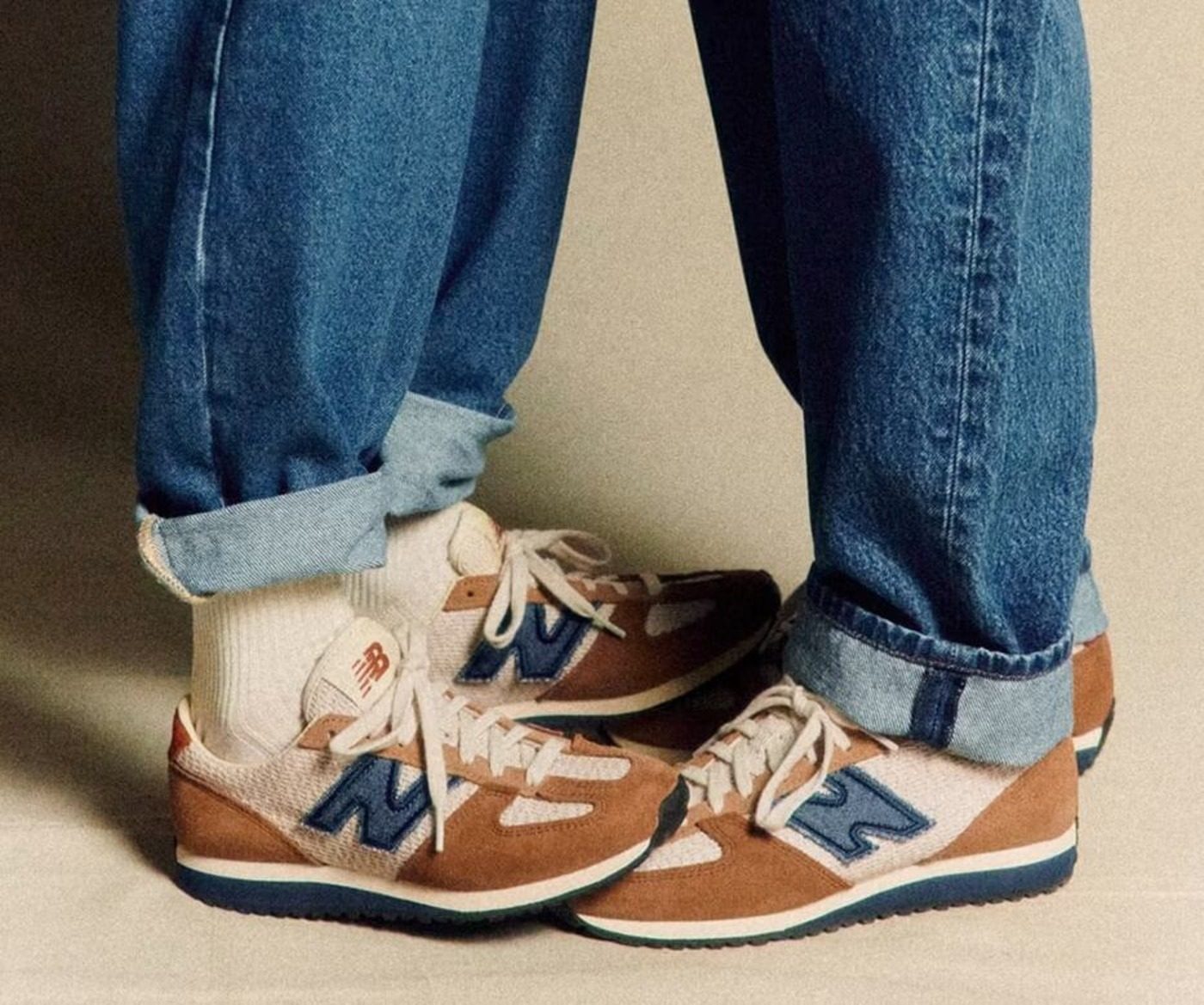 models wearing Sézane x New Balance