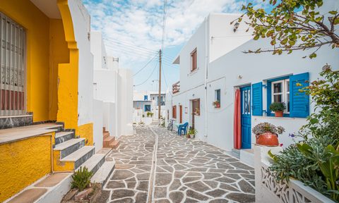 Paros