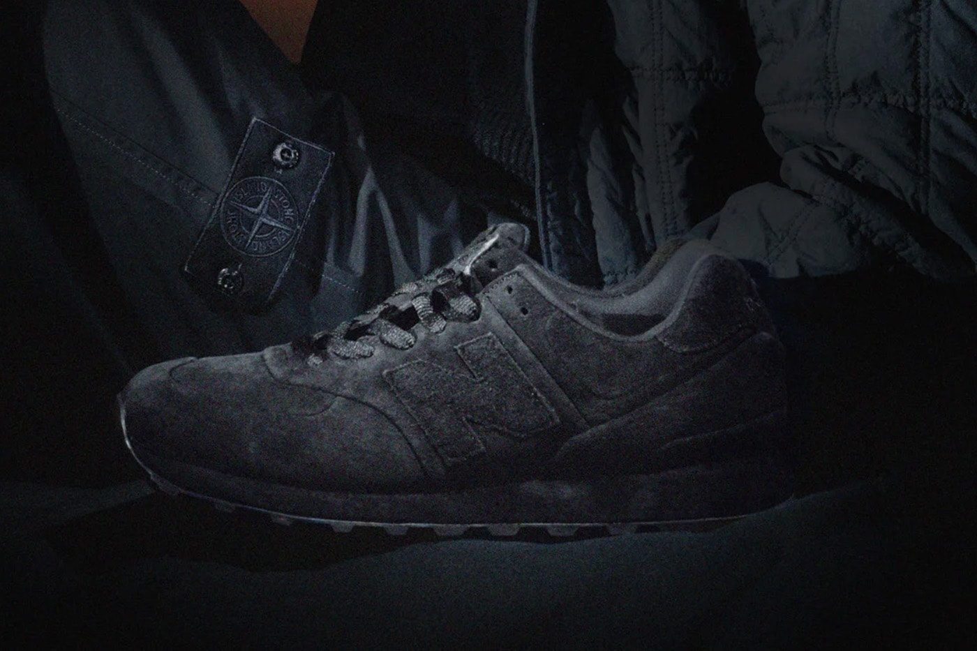 black suede sneaker new balance stone island