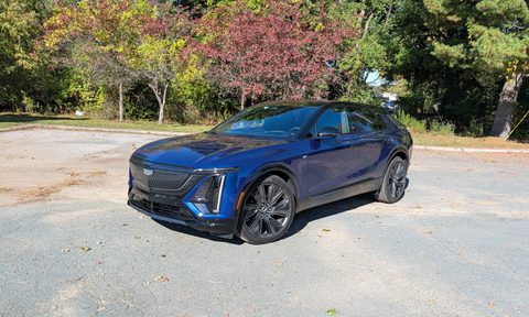 Front 3/4 view of a 2026 Cadillac Lyriq