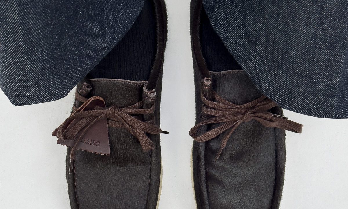dark brown sandro x clarks wallabee