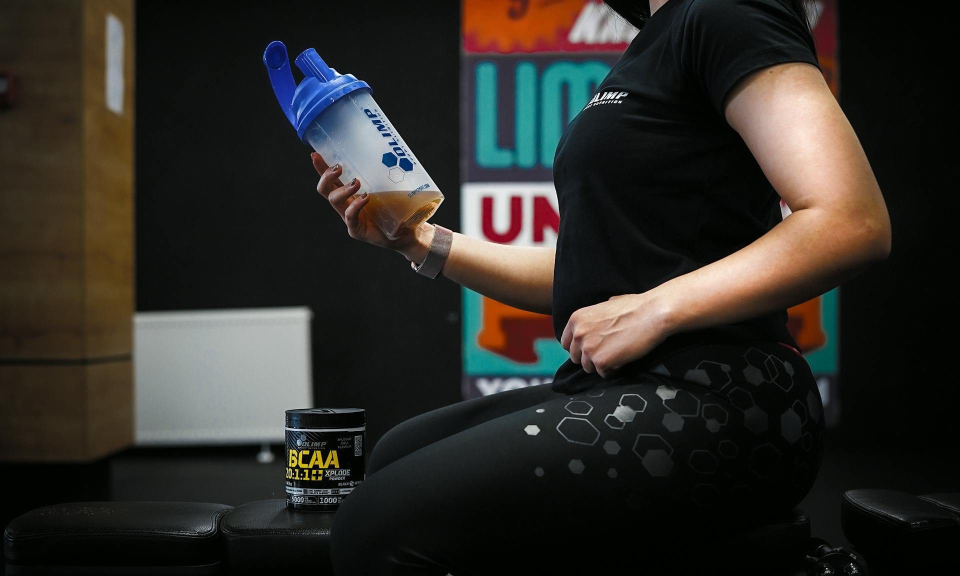 protein shake woman bcaa