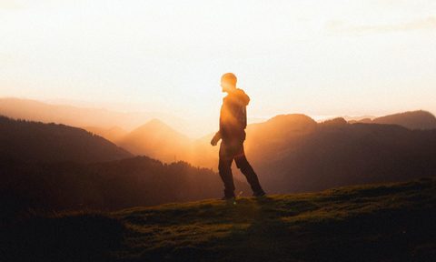 Morning or evening walking? Here’s the research on the benefits of both