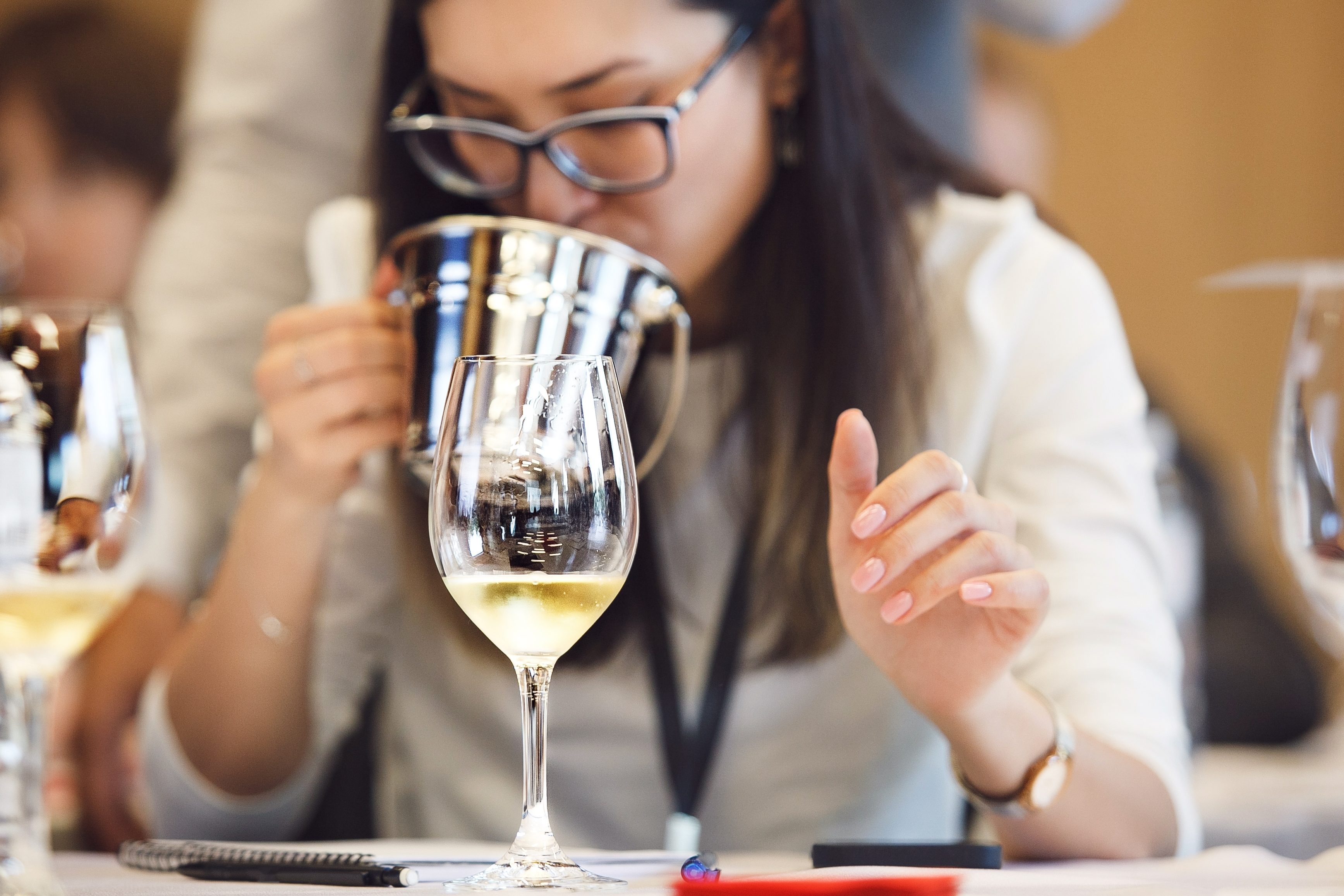 wine spittoon