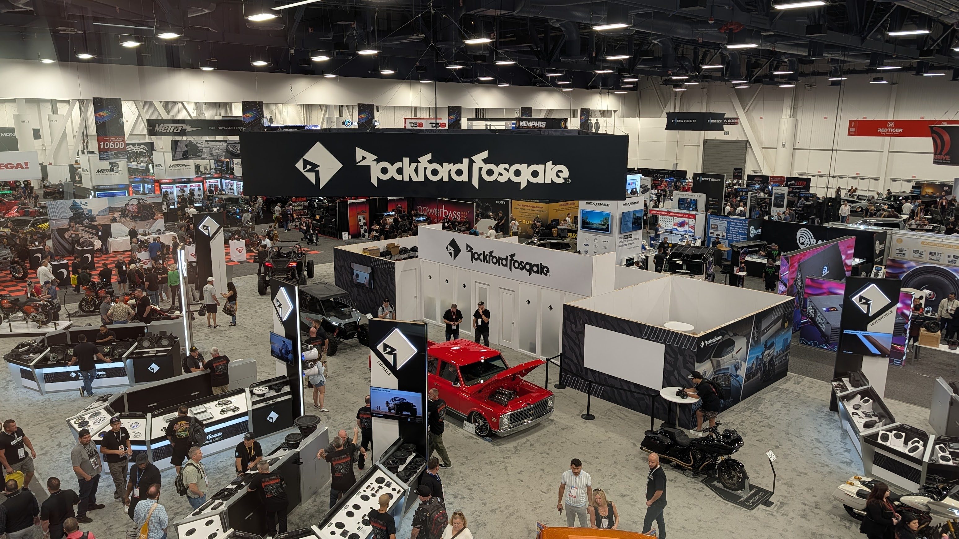 The SEMA Show floor in the North Hall