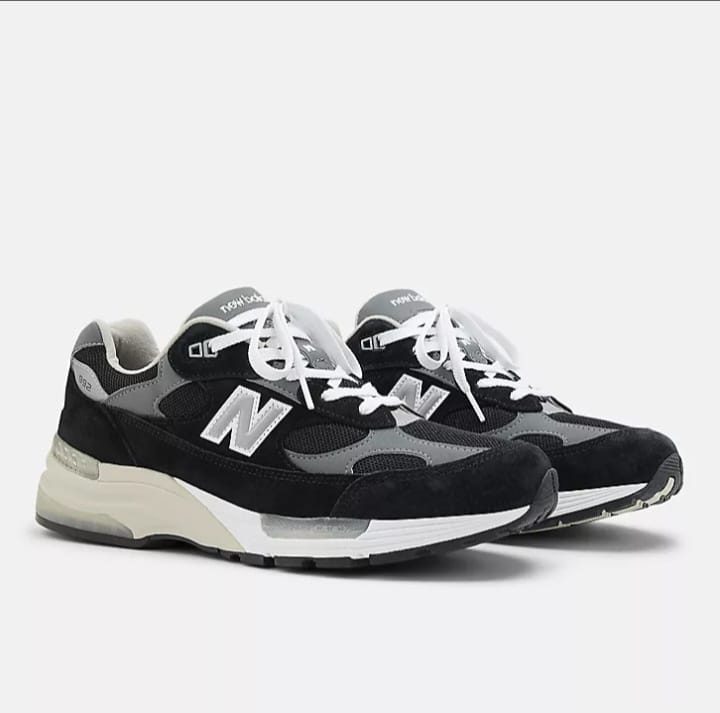 New Balance 992