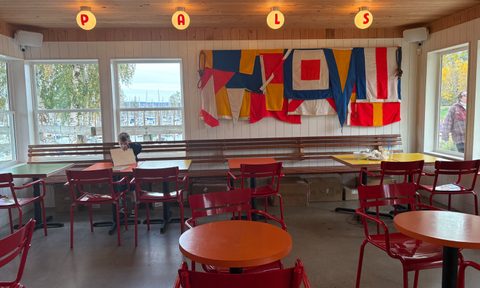Pal's Restaurant Hayden Island.