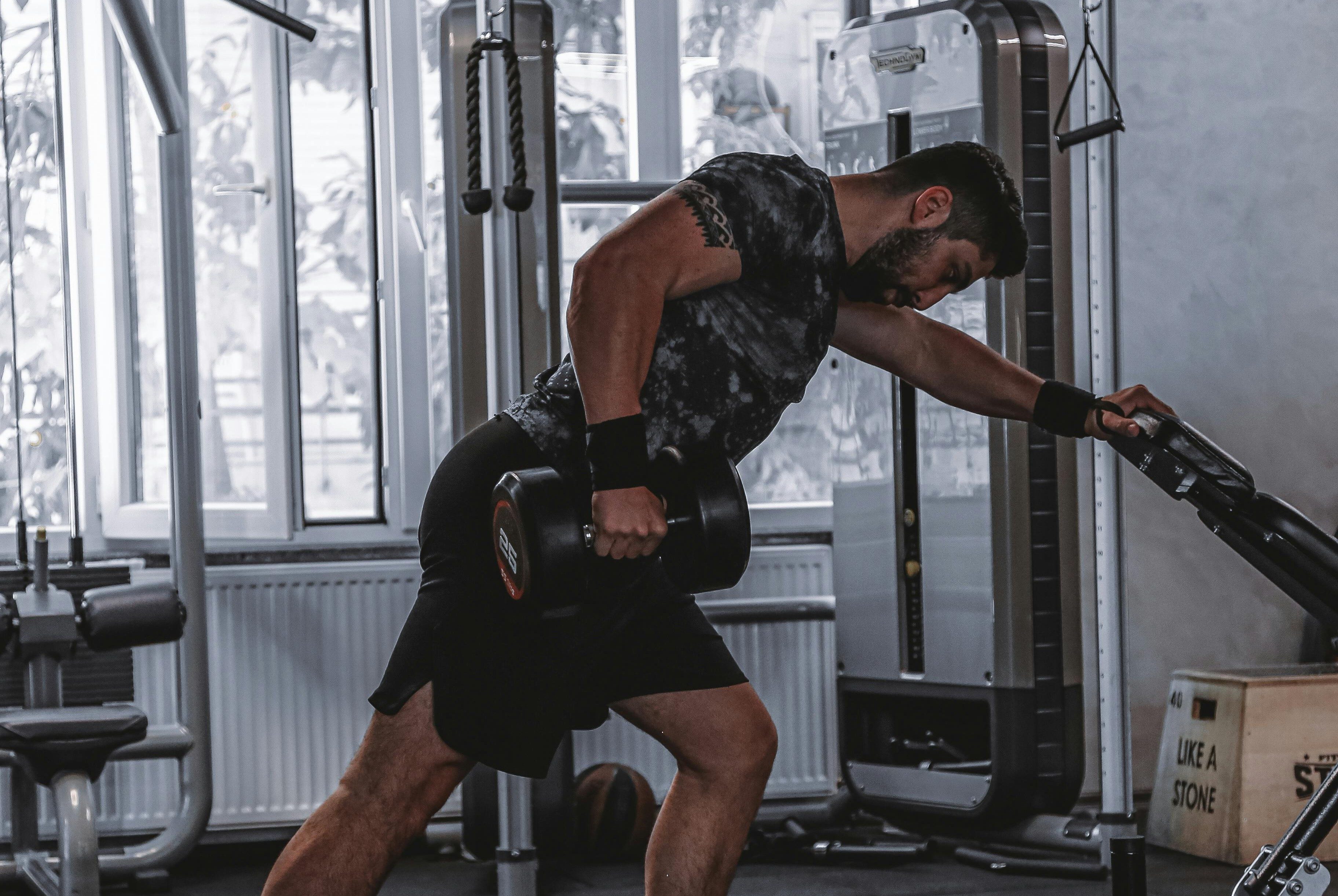 Dumbbell row