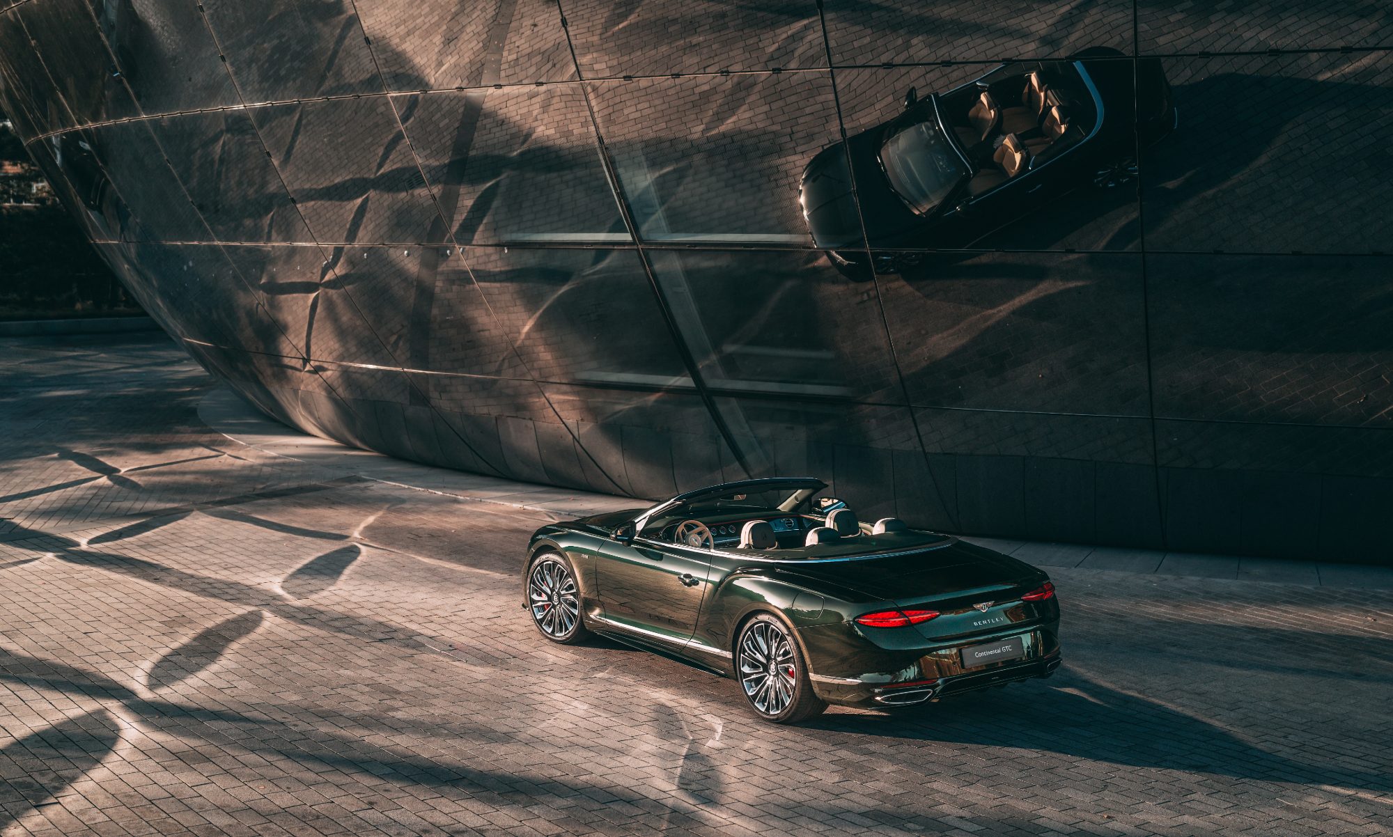 Bentley's Dutch Masters Collection Continental GT Convertible inspired by Rembrandt.