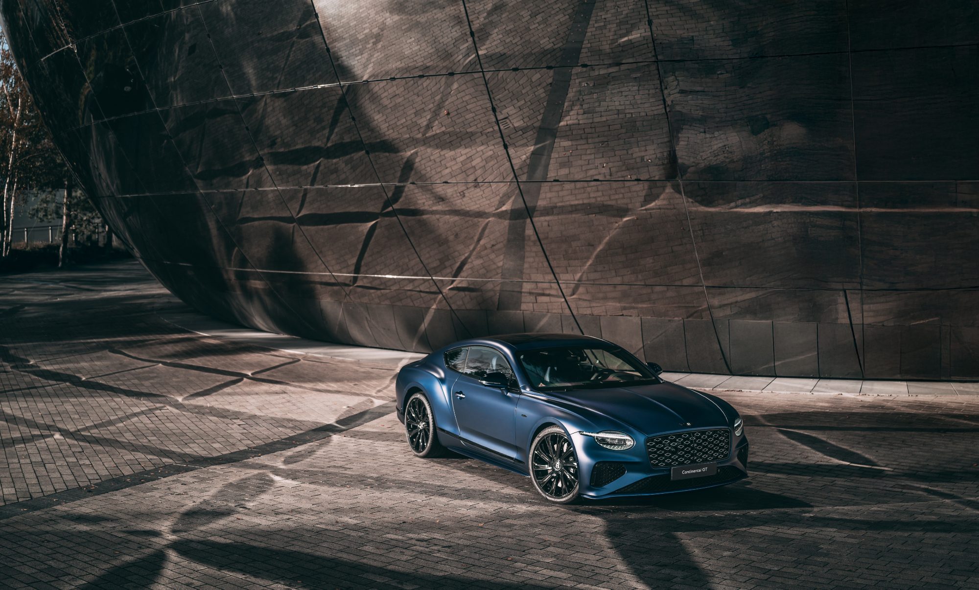 Bentley's Dutch Masters Collection car inspired by Vermeer.