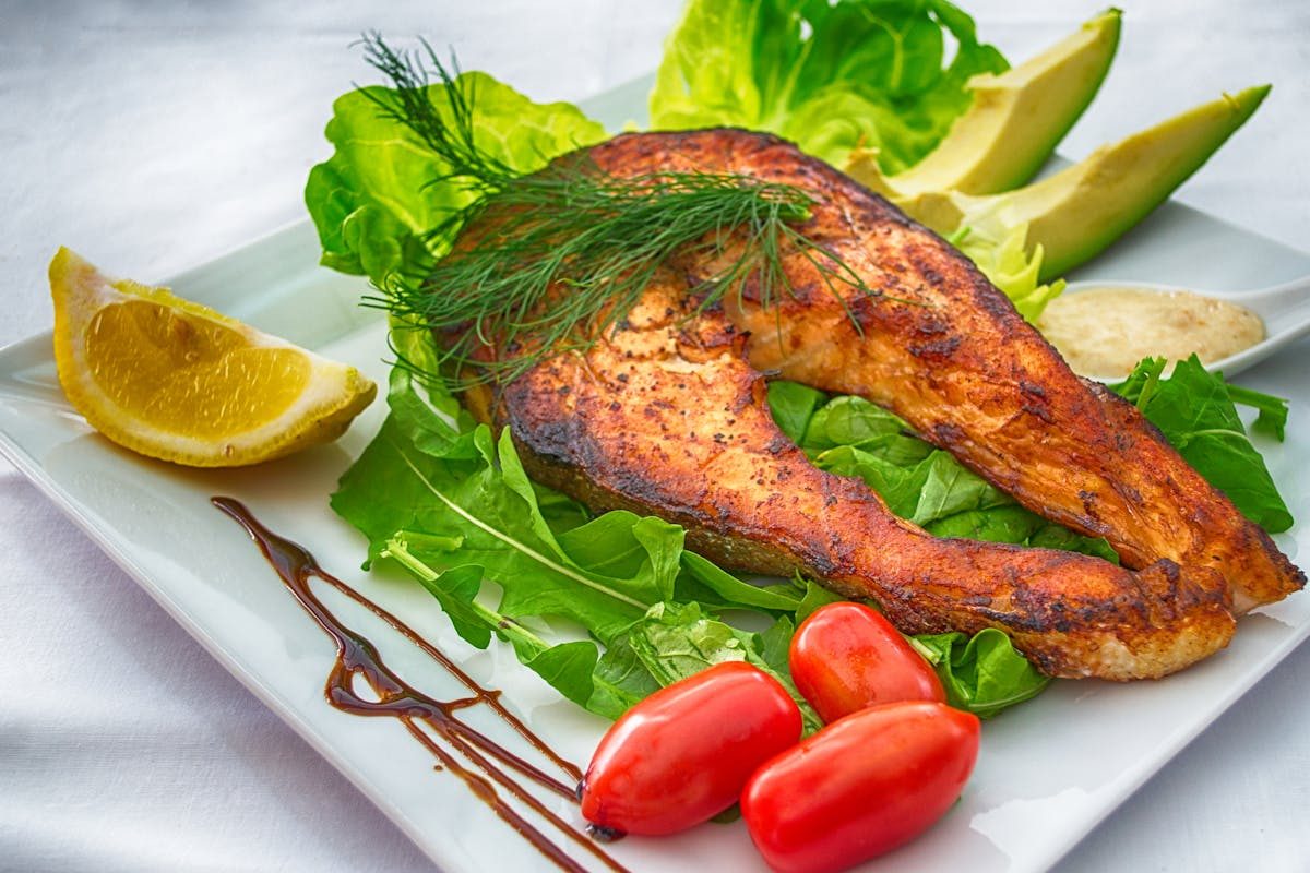 salmon filet with veggies
