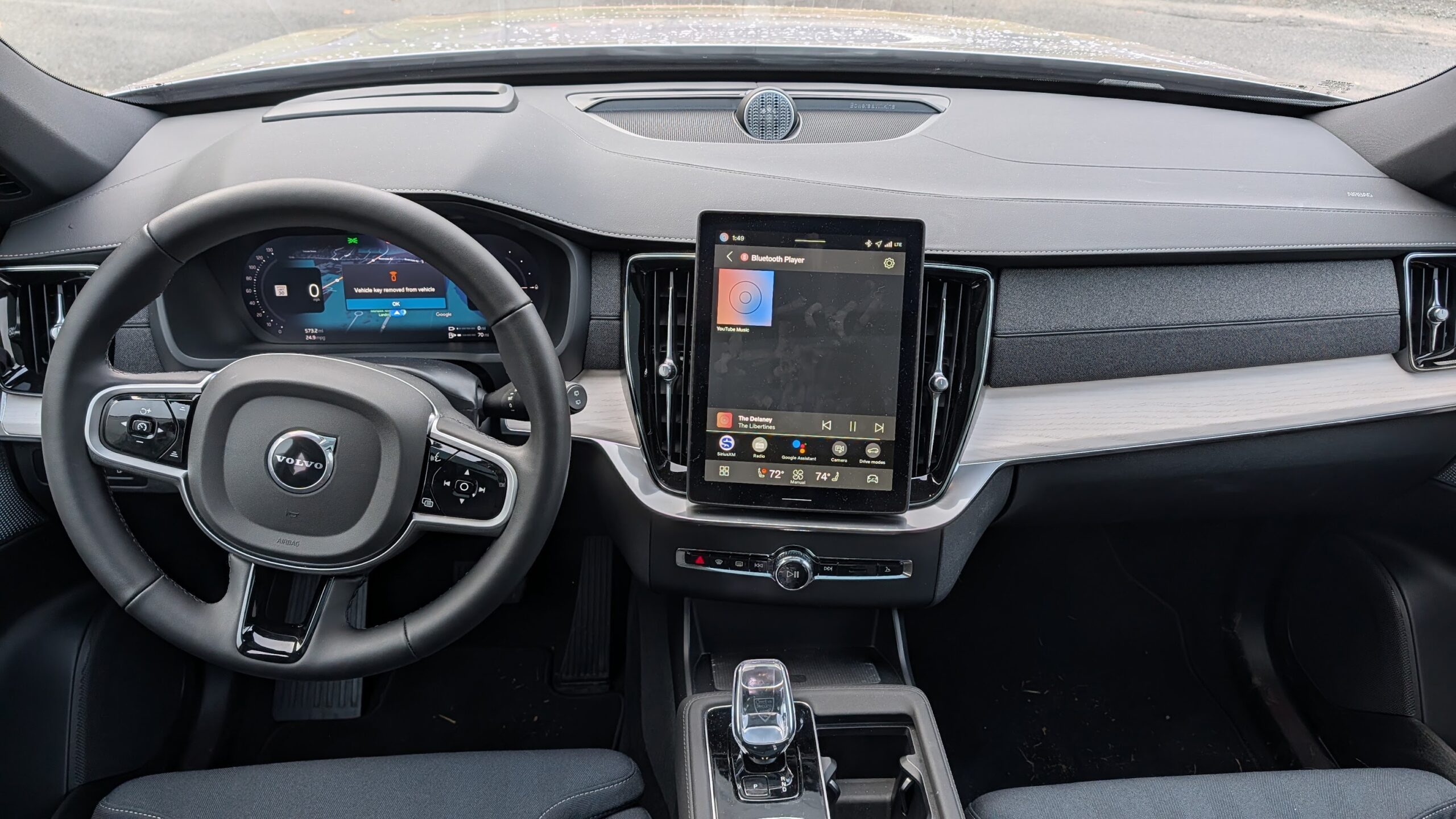 Dashboard of the Volvo XC90