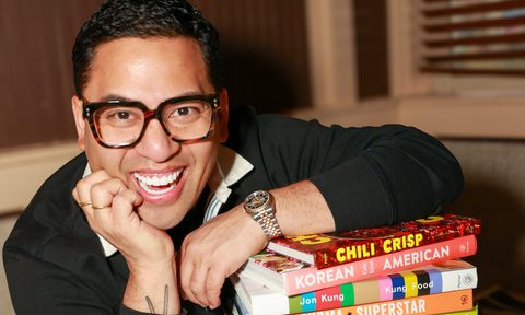Arnold Myint headshot.