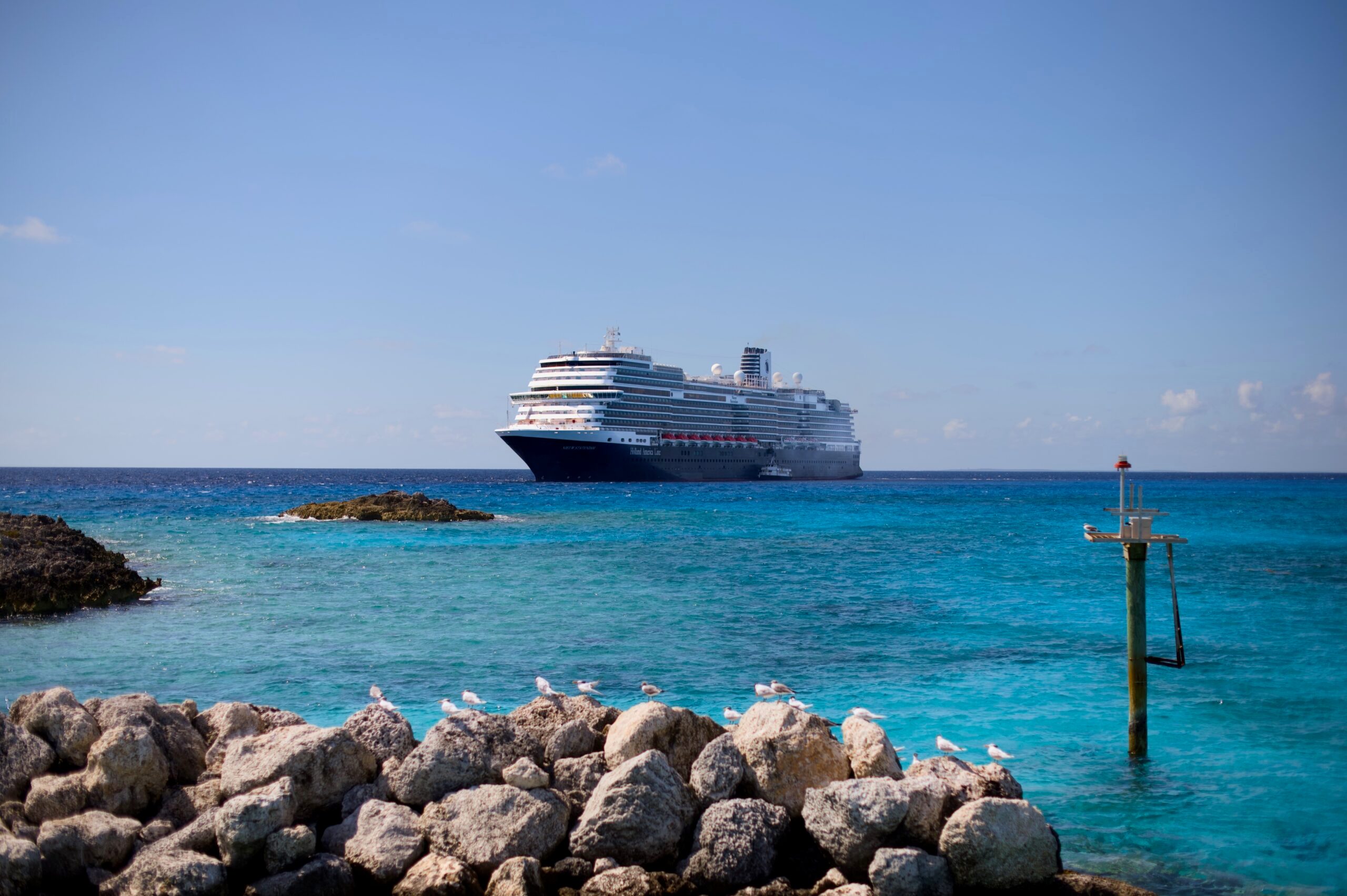 Nieuw Statendam in Half Moon Cay, Bahamas