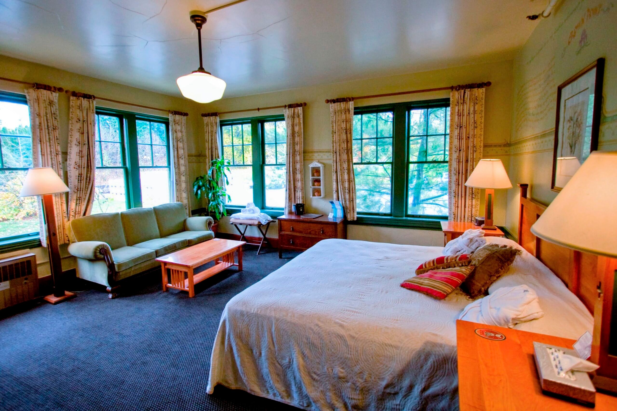 King Suite at Edgefield