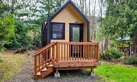 Architecture, Building, Housing at the Mt Hood Tiny Home Village