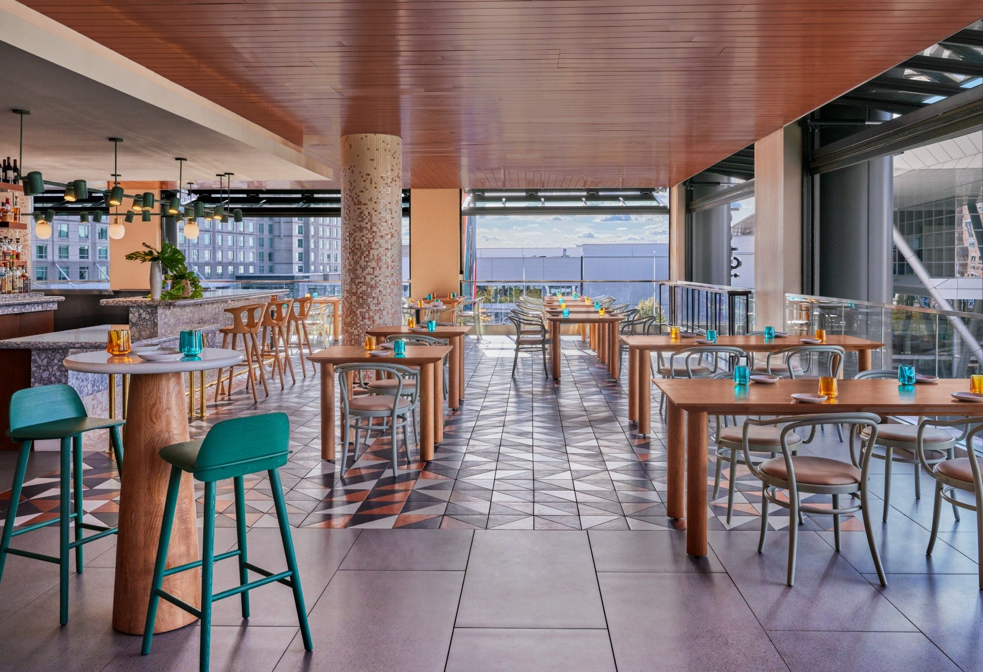 Lifted rooftop dining