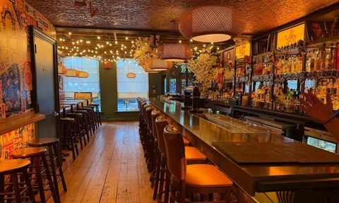 Bar, Urban, Person