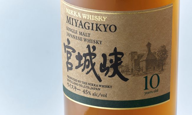 Whisky, bottle, label