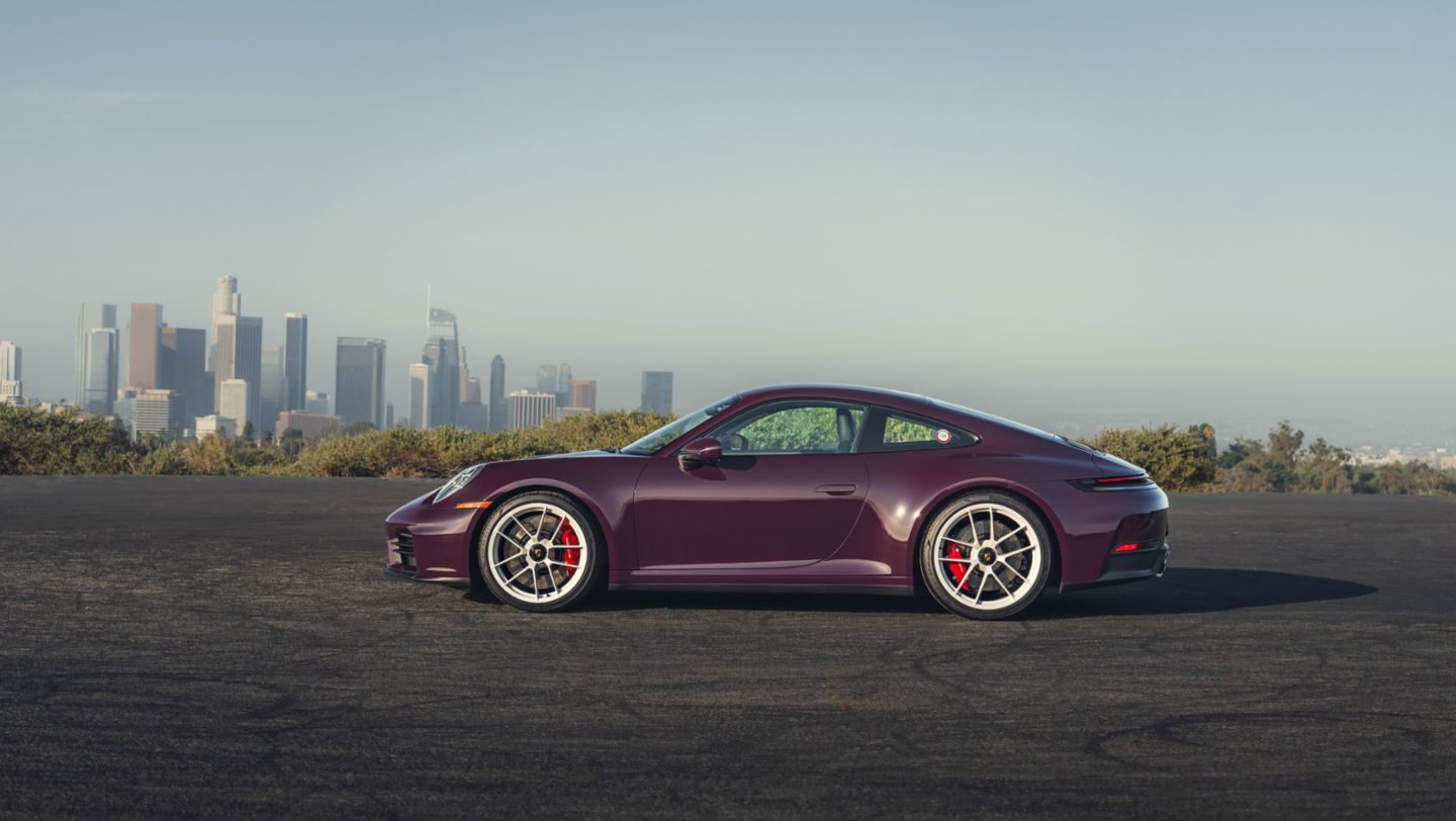 Porsche 911 Six-Speed Manual - The Manual