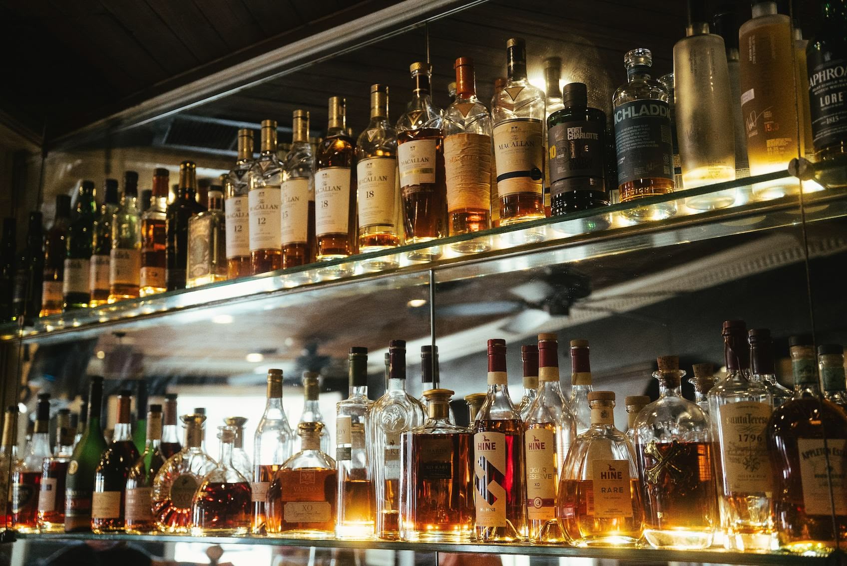 cigar bar