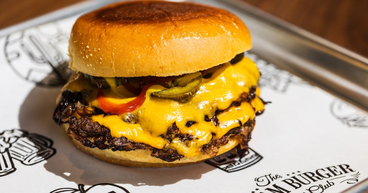 It is always time for a good burger: Learn how to make the best burger at home with a NYC expert