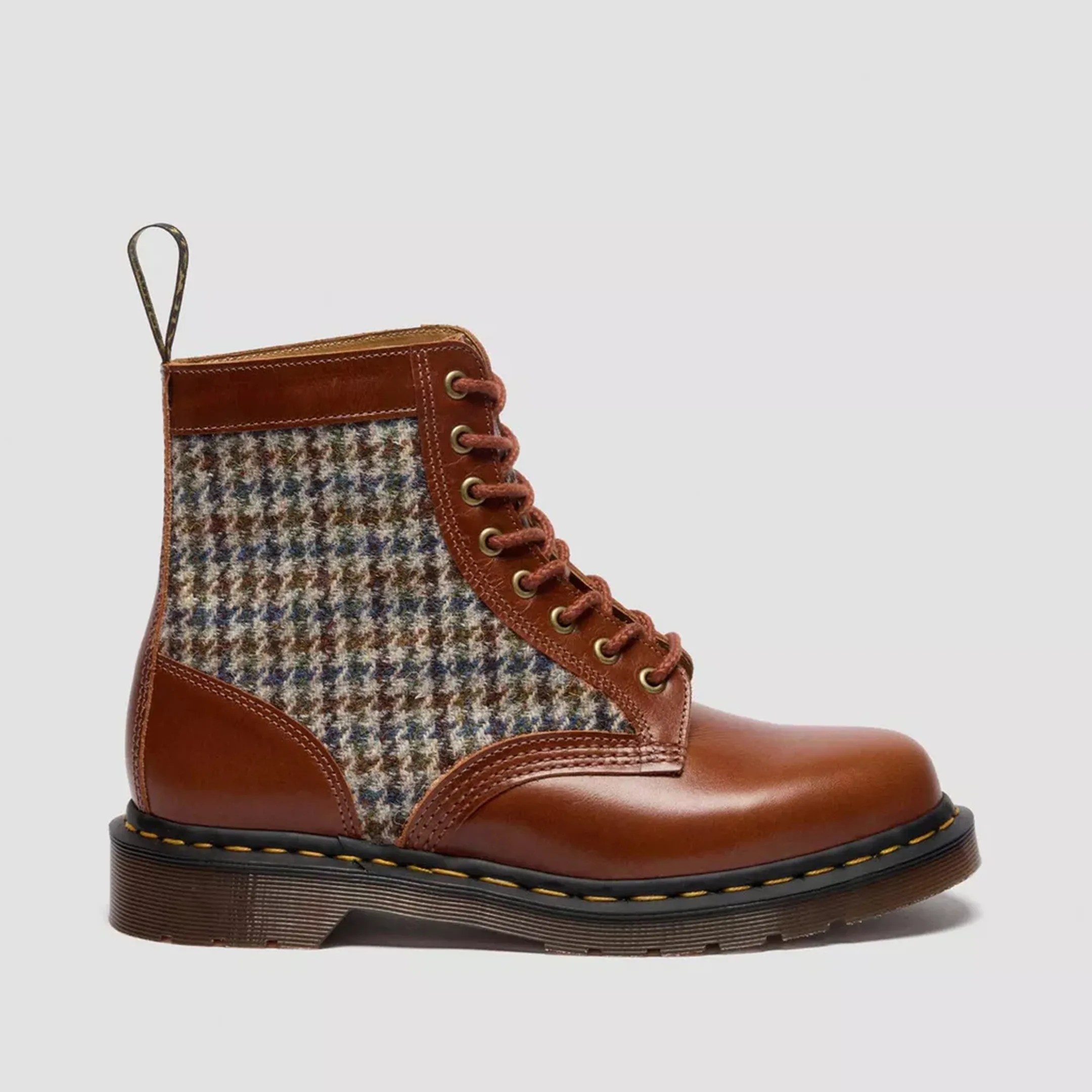 Dr-Martens-1460-Pascal-Made-In