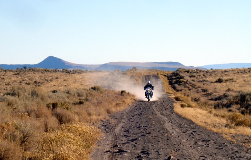 throttle jockey reaching far horizon dualsportadvdesert3