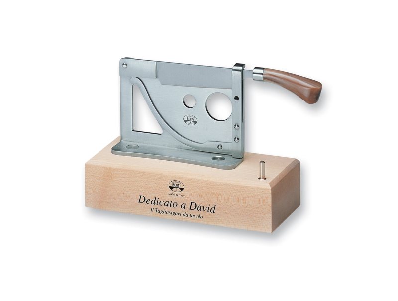 dedicated to david the cigar cutter for tuscan cigars coltellerie berti desktop 2