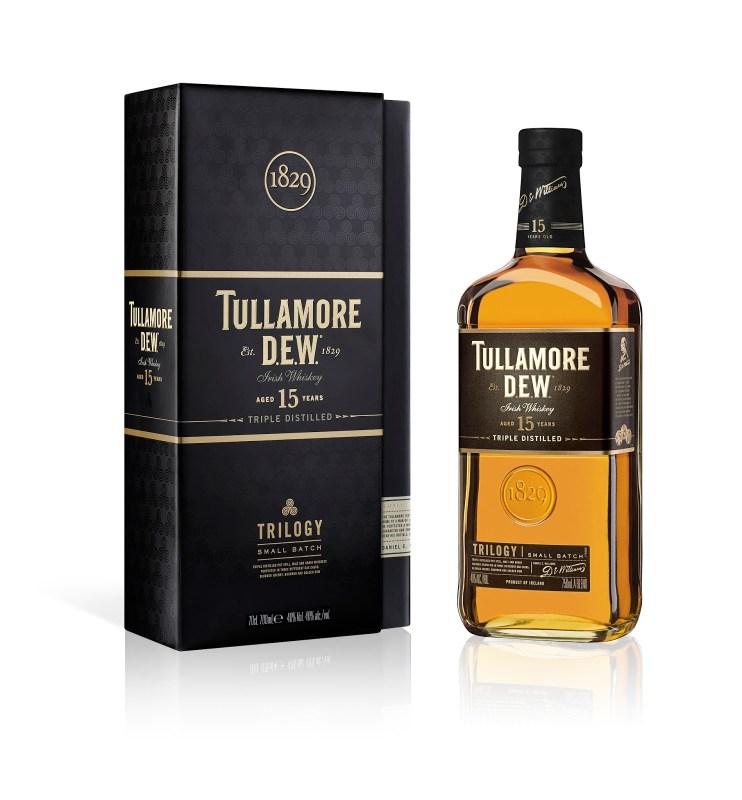 triple threat meet tullamore d e w s latest whiskey trilogy 2015