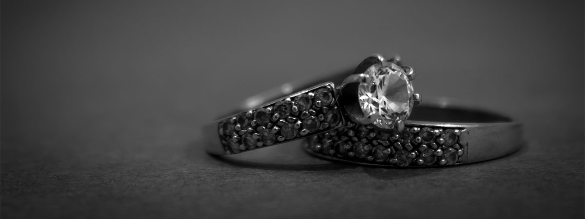 buying an engagement ring