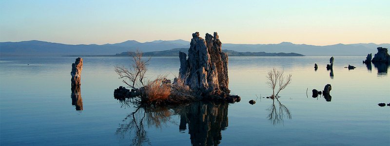 mono lake, highway 395