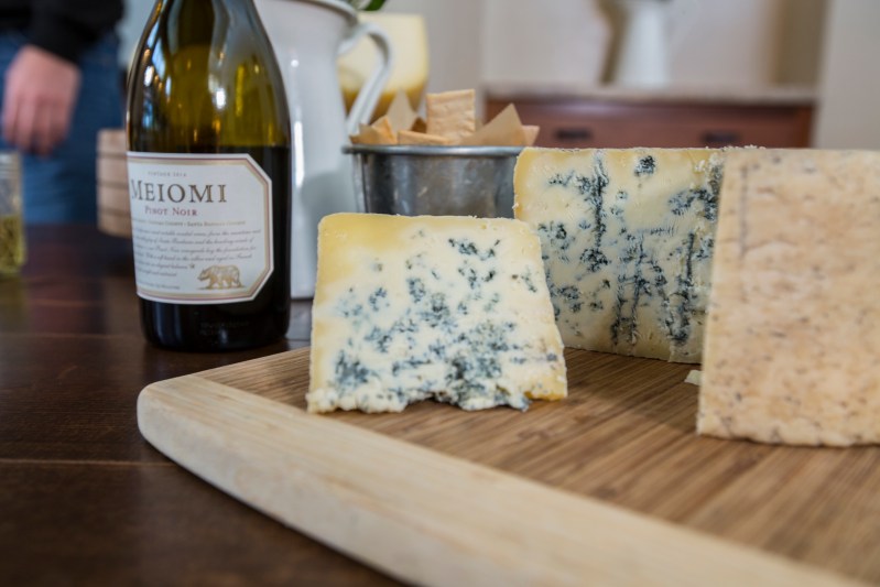 wine and cheese pairing tips