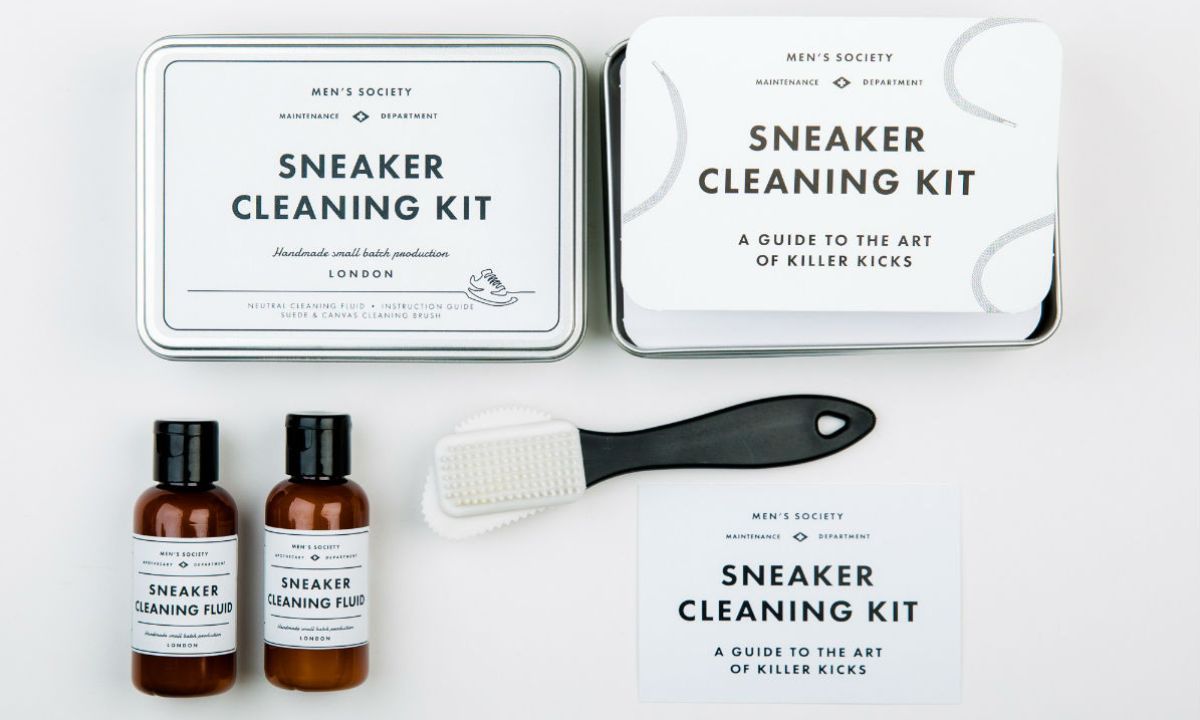 Sneaker cleaning kit