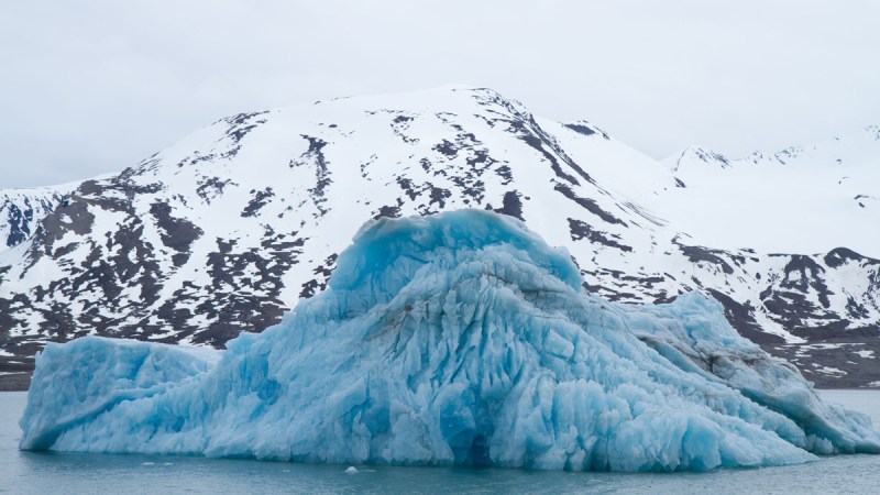 Stock-Svalbard-Landscape