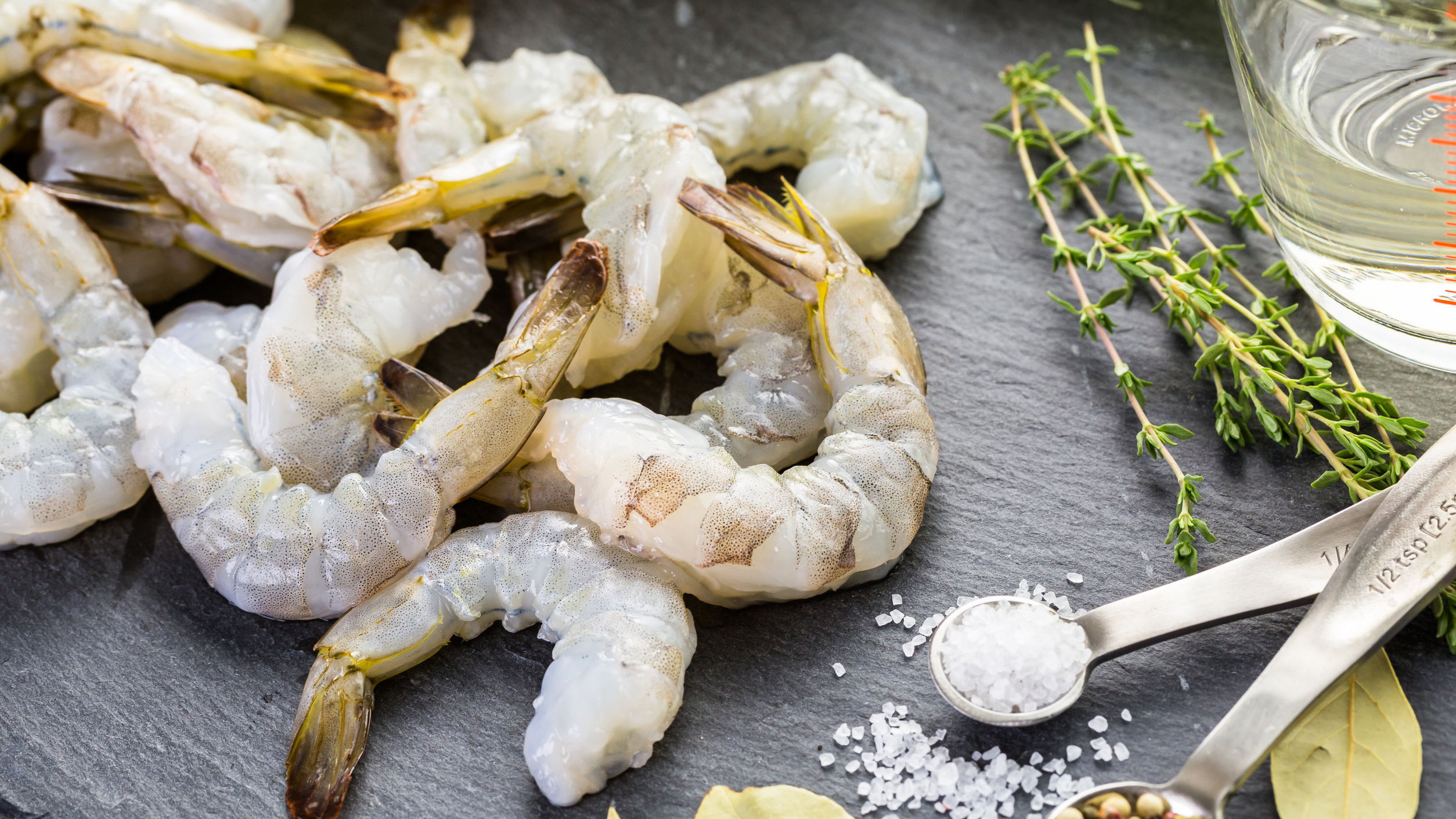 Frozen shrimp with herbs