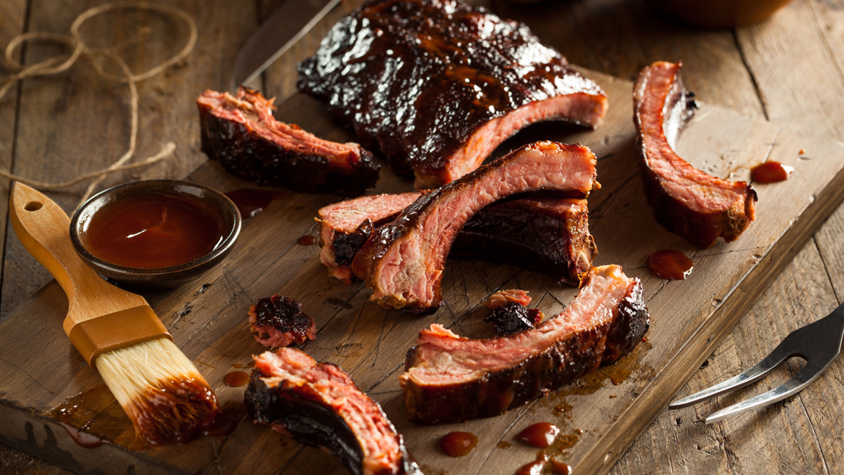 bbq ribs and sauce, bottled barbecue sauces