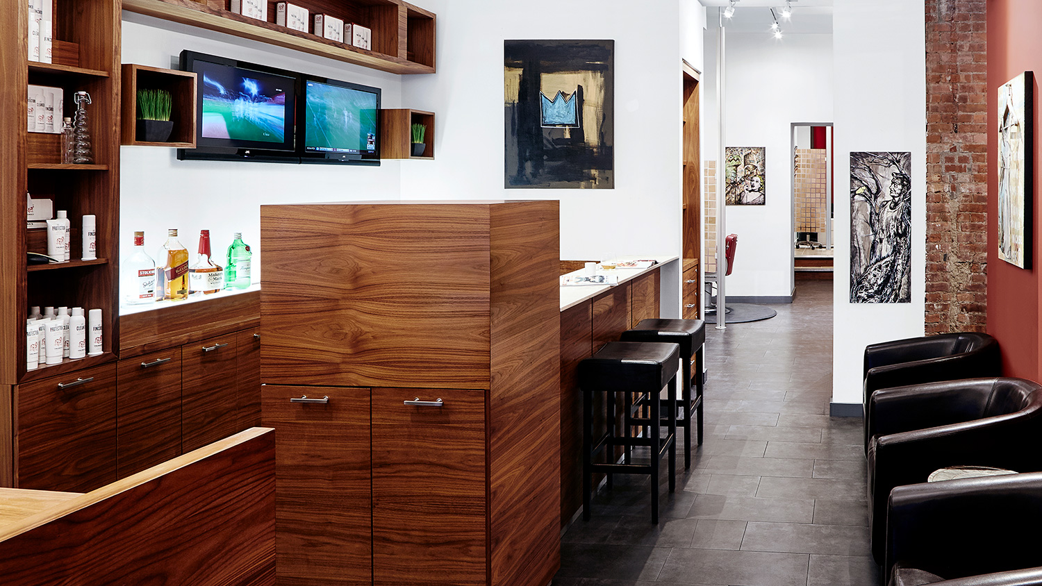 Truman's Salon bar at Madison
