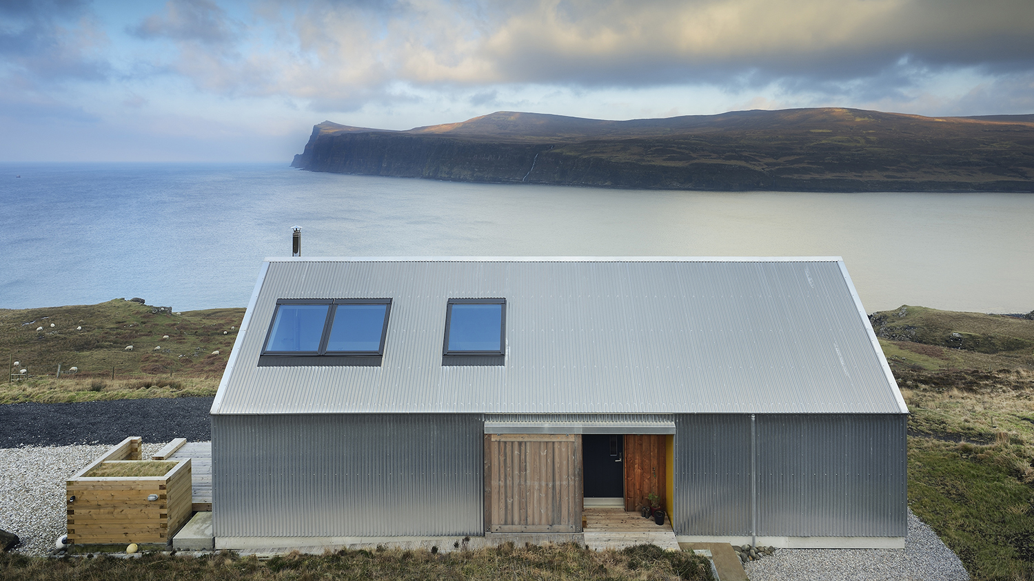 Tinhouse Scottish Countryside minimalist vacation home