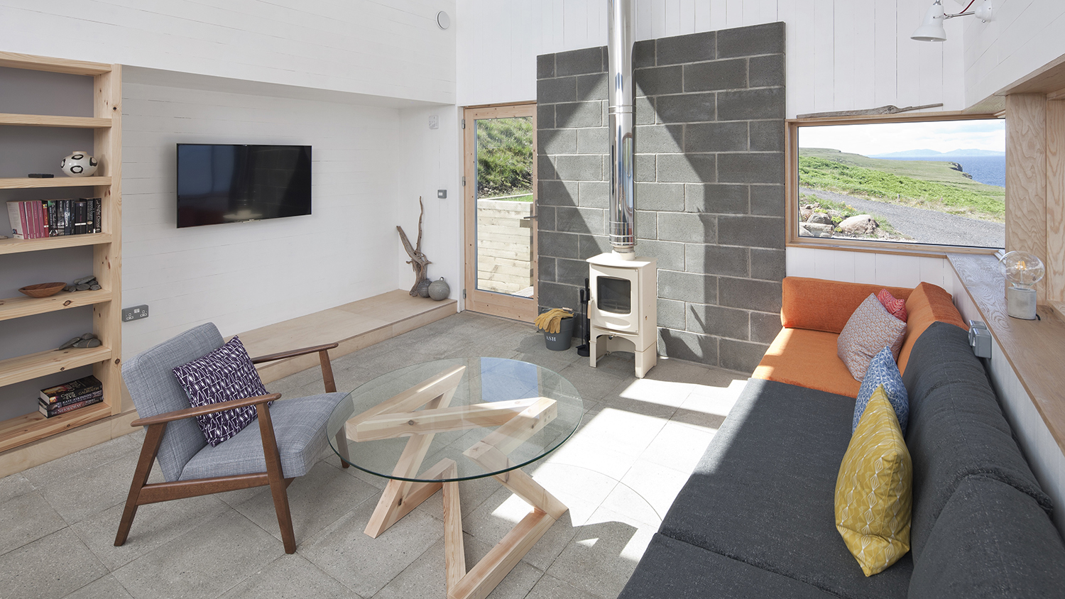 Tinhouse Scottish Countryside minimalist vacation home