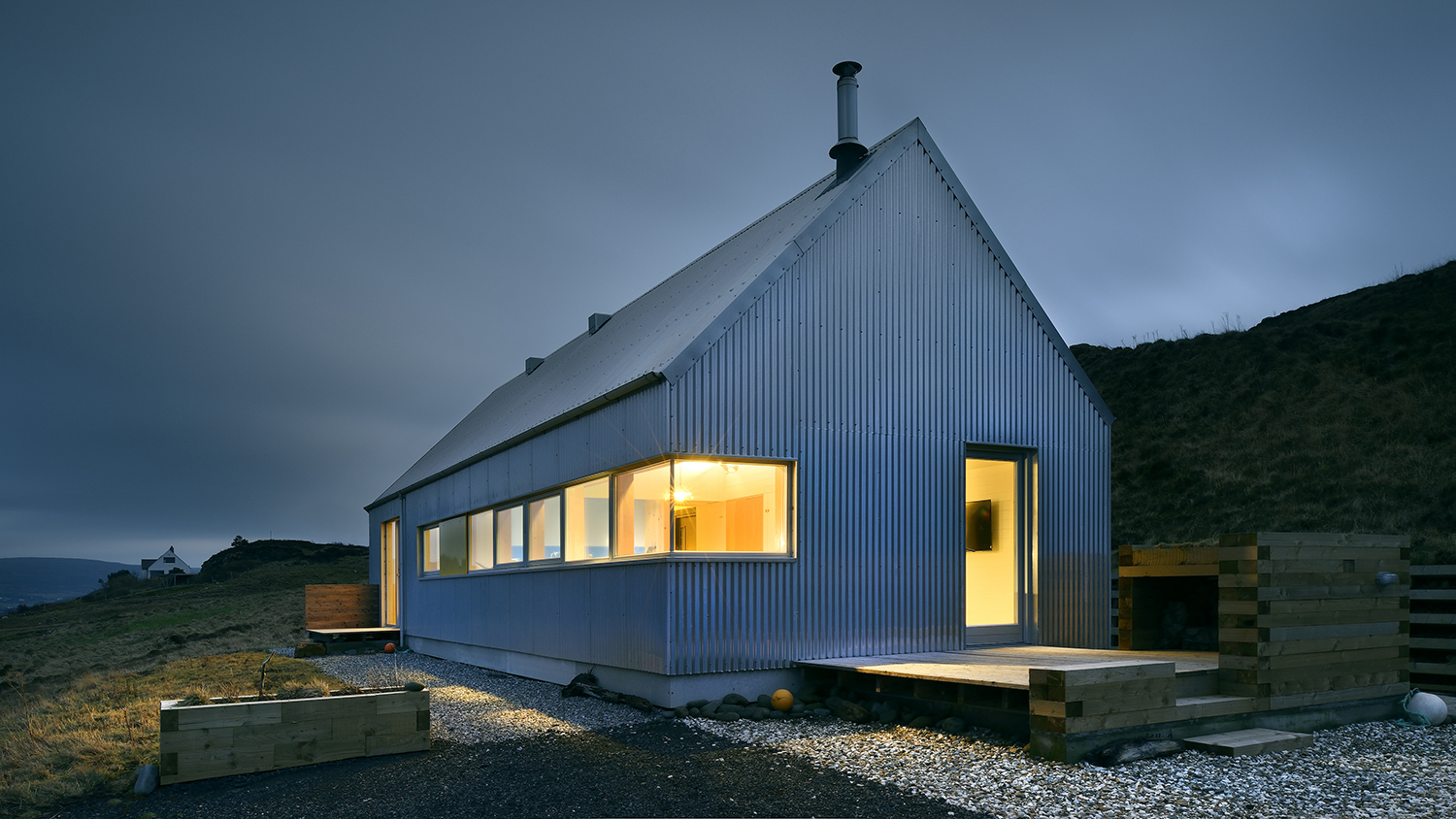 Tinhouse Scottish Countryside minimalist vacation home