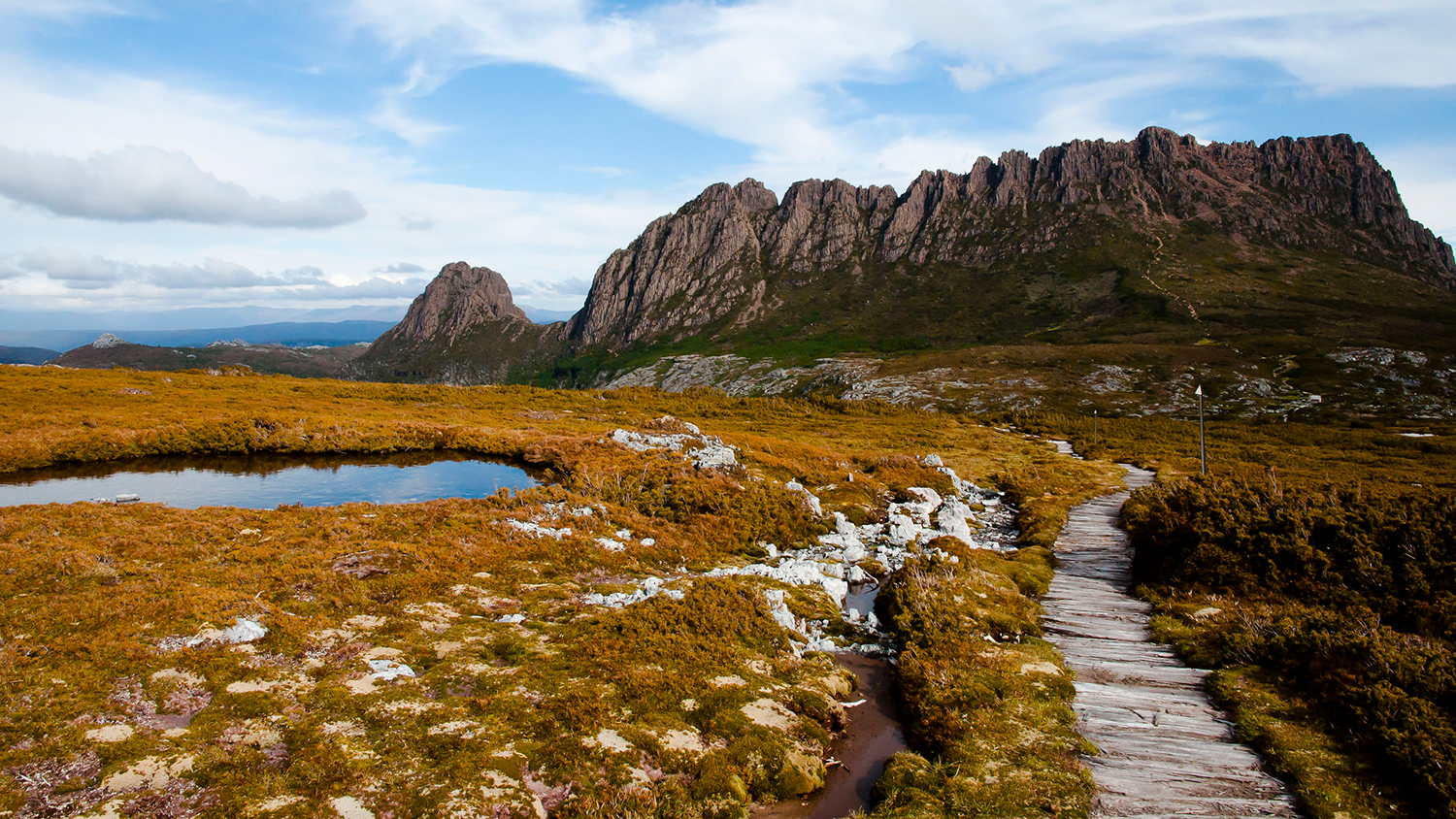 hiking in australia Overland Track (Tasmania, Australia)