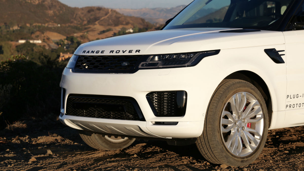 2018 Land Rover Range Rover P400E 3