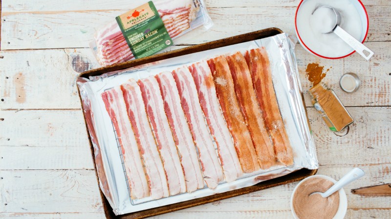 bacon express featured image, bacon on tray