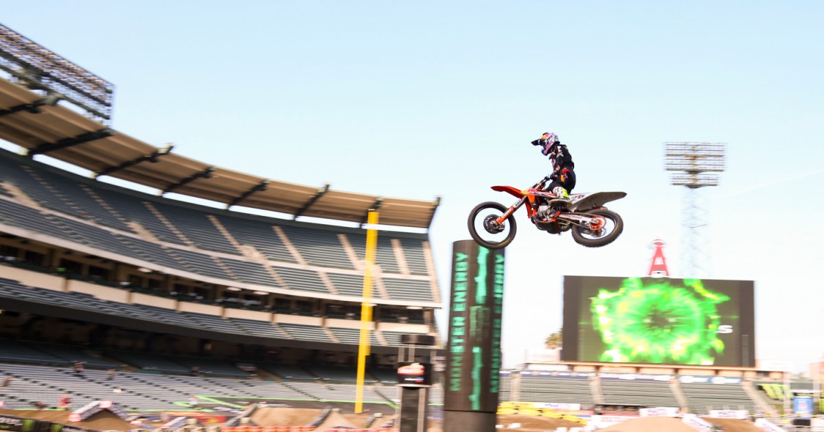 The Ultimate Supercross Experience Includes a Riding Lesson from Ricky ...