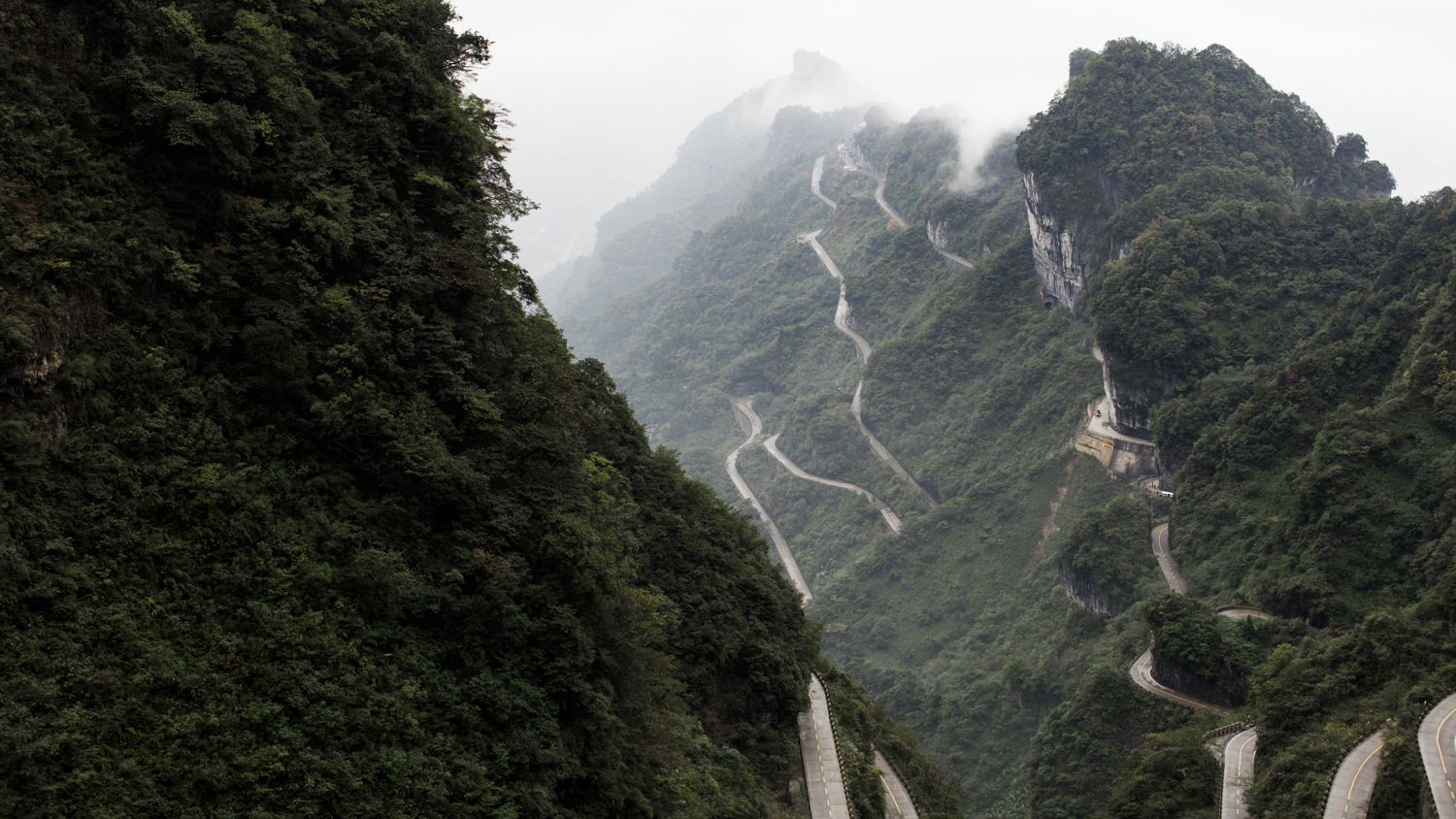 range rover sport heavens gate off road test in china 10